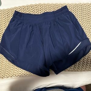 Lululemon hotly hot short
